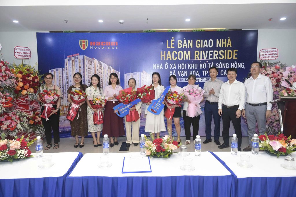 TỪ CHIẾC CHÌA KHÓA ĐẦU TIÊN ĐẾN HÀNH TRÌNH KIẾN TẠO NHỮNG MÁI ẤM TẠI LÀO CAI